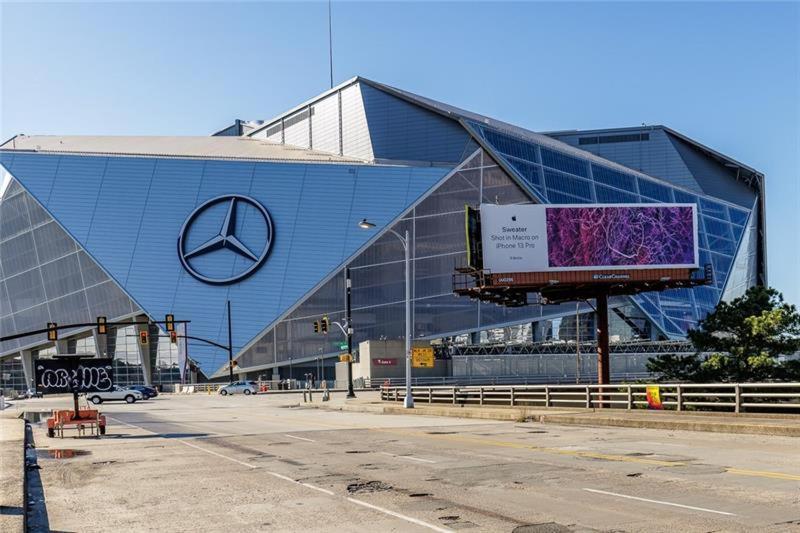 אטלנטה Trendy Castleberry Hill Condo- Walk To Mercedes Benz/ All Downtown Attractions מראה חיצוני תמונה