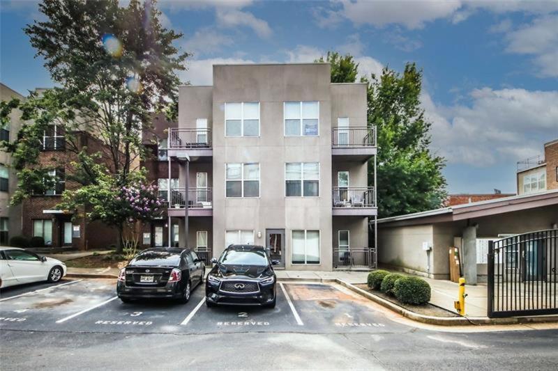 אטלנטה Trendy Castleberry Hill Condo- Walk To Mercedes Benz/ All Downtown Attractions מראה חיצוני תמונה
