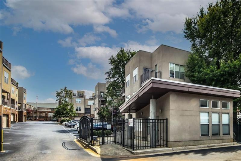 אטלנטה Trendy Castleberry Hill Condo- Walk To Mercedes Benz/ All Downtown Attractions מראה חיצוני תמונה