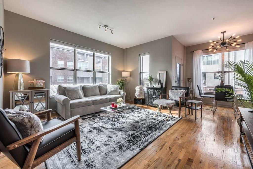 אטלנטה Trendy Castleberry Hill Condo- Walk To Mercedes Benz/ All Downtown Attractions מראה חיצוני תמונה